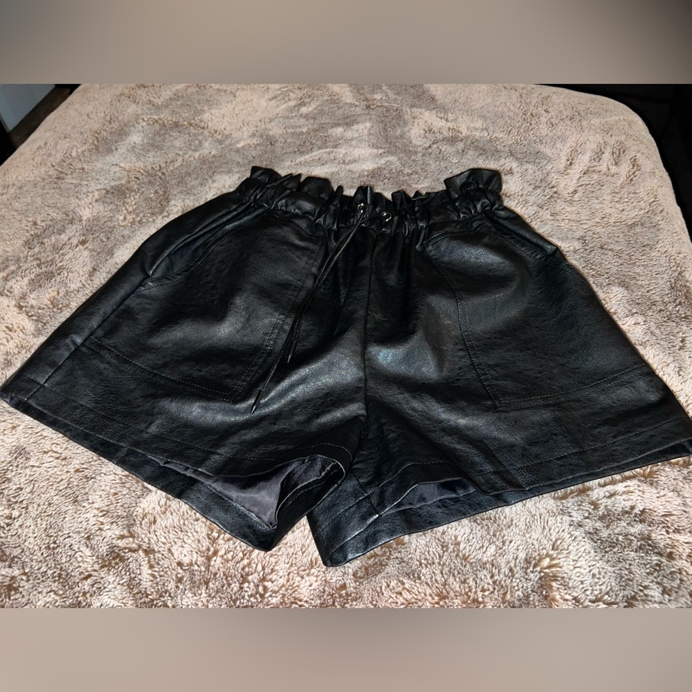 Paper bag short
